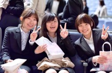 at_042927