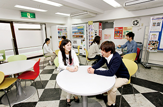 学生ホール