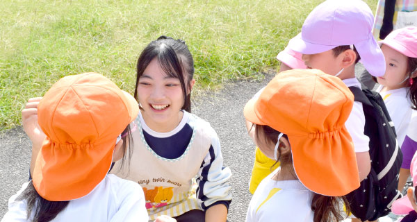 保育士とこどものイメージ