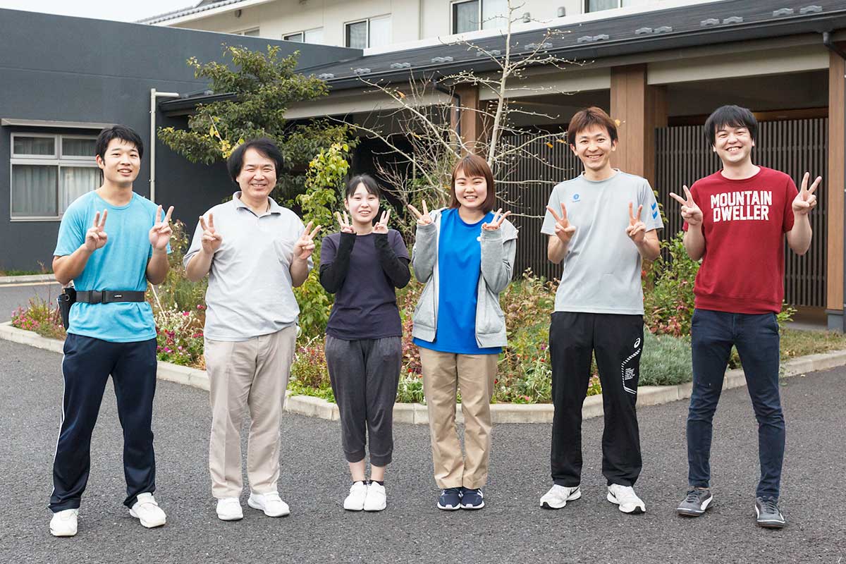 ずいせん長寿村で働く埼玉福祉の卒業生