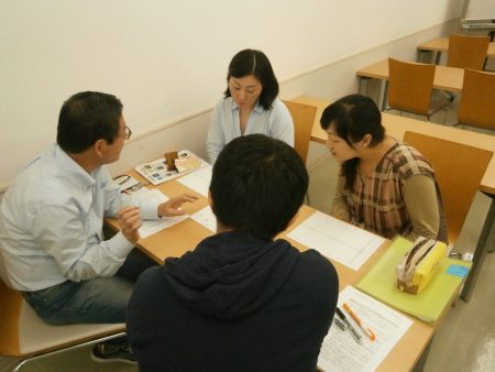 社会福祉士養成科 「相談援助演習」の授業風景 | 埼玉福祉保育医療製菓 